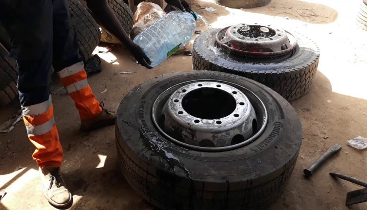 Interdiction d’importation de pneus : Les vulcanisateurs de Tamba dénoncent une décision mettant en péril leur activité